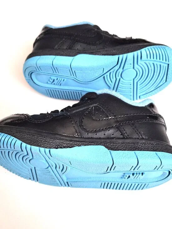 Nike Delta Force Low Toddler 6.5C Black & Baby Blue Sneakers 325241-066 - Picture 3 of 6